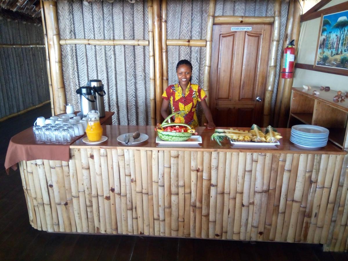 Barry'S Beach Resort Mkwaja Extérieur photo