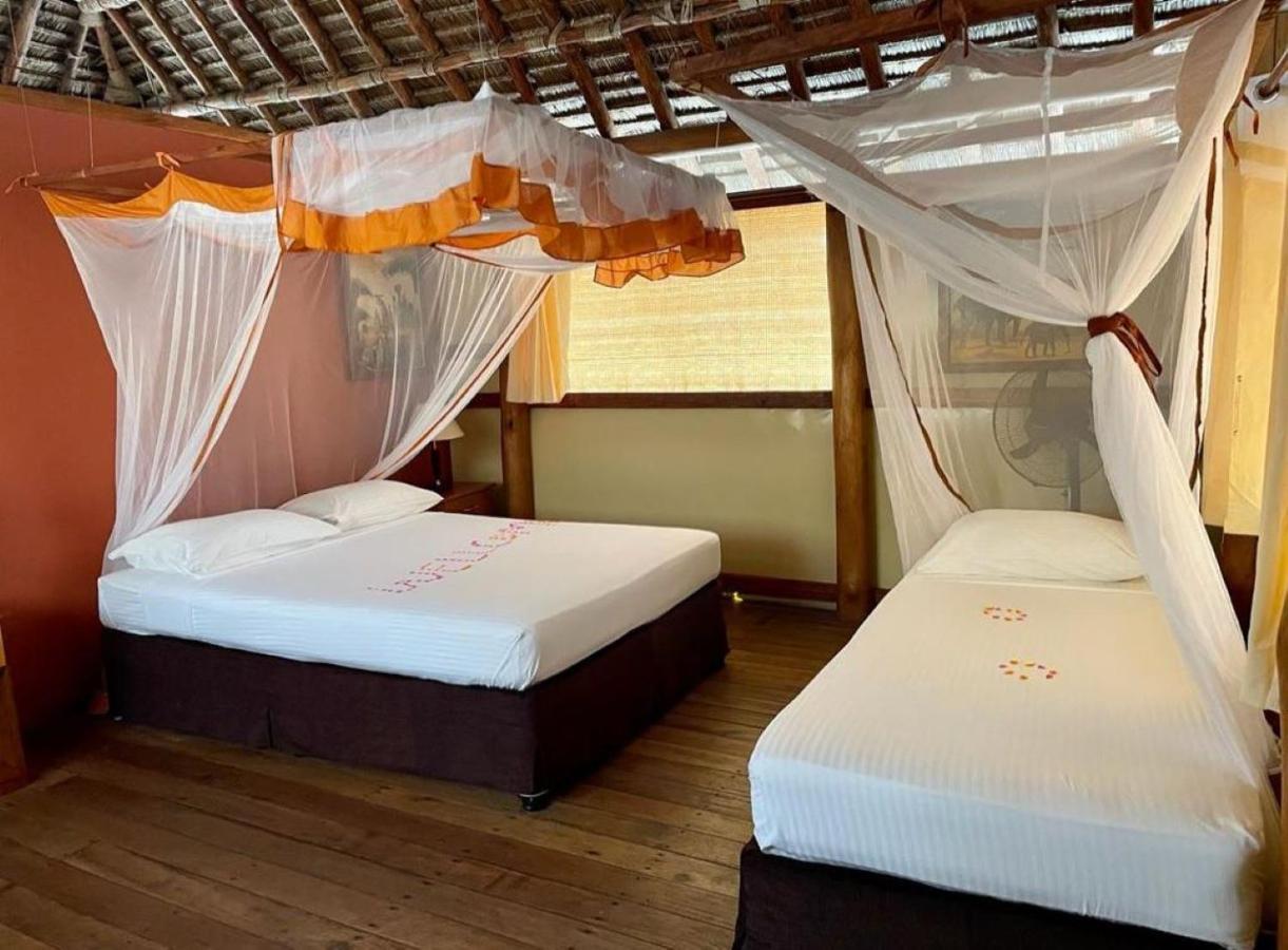 Barry'S Beach Resort Mkwaja Extérieur photo