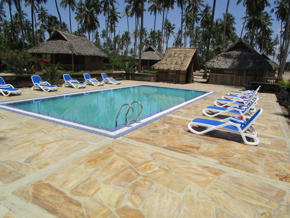 Barry'S Beach Resort Mkwaja Extérieur photo